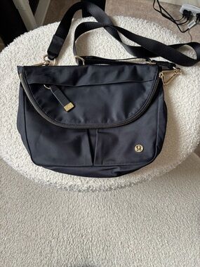 Lululemon All Night Festival Bag 5L Black | Gold Hardware | Crossbody